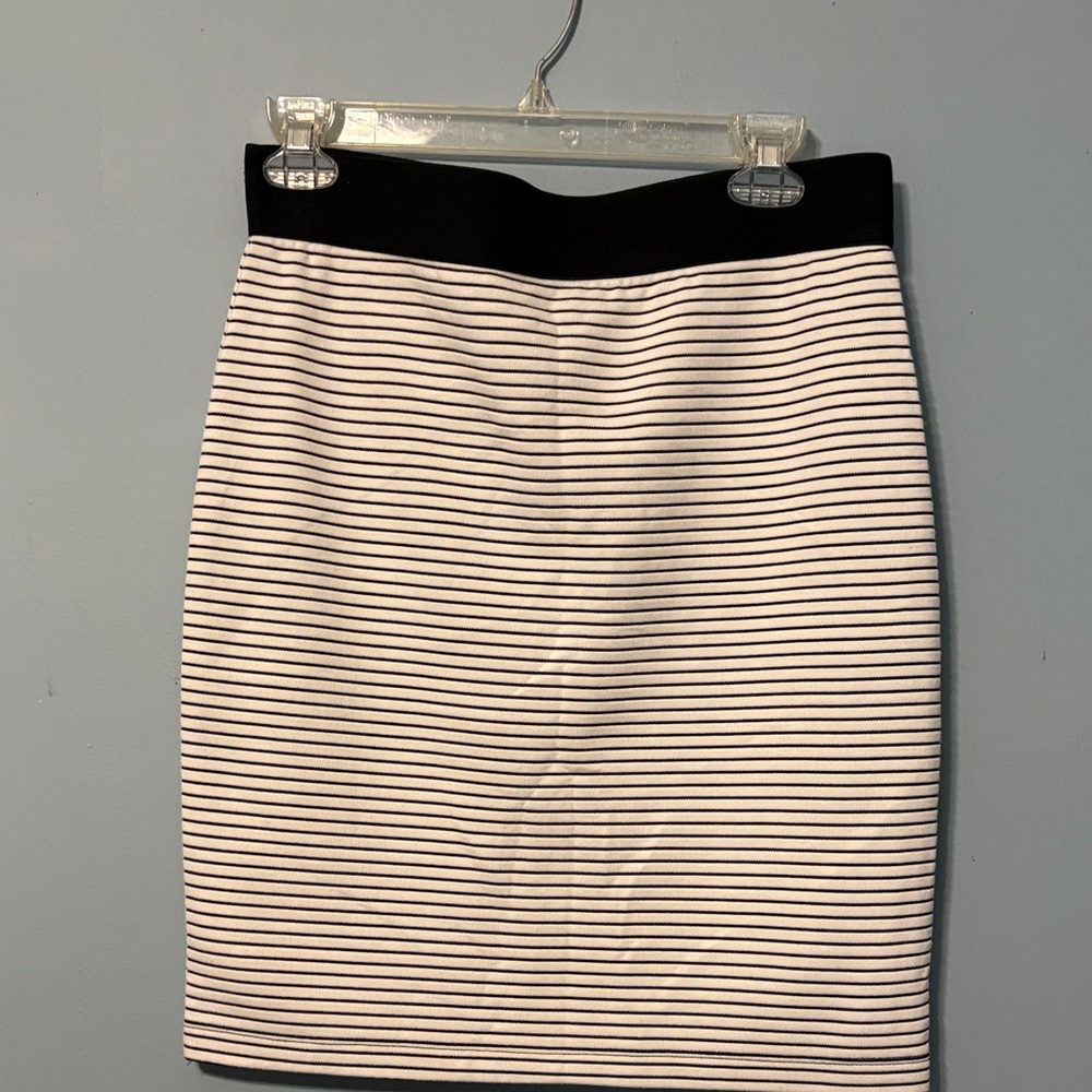 Karen Kane Black and White Striped Pencil Skirt